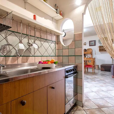 Appartamento Stone House Lu Bagnu